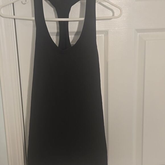 Black Racerback Sleeveless Tank Top - Picture 2 of 4